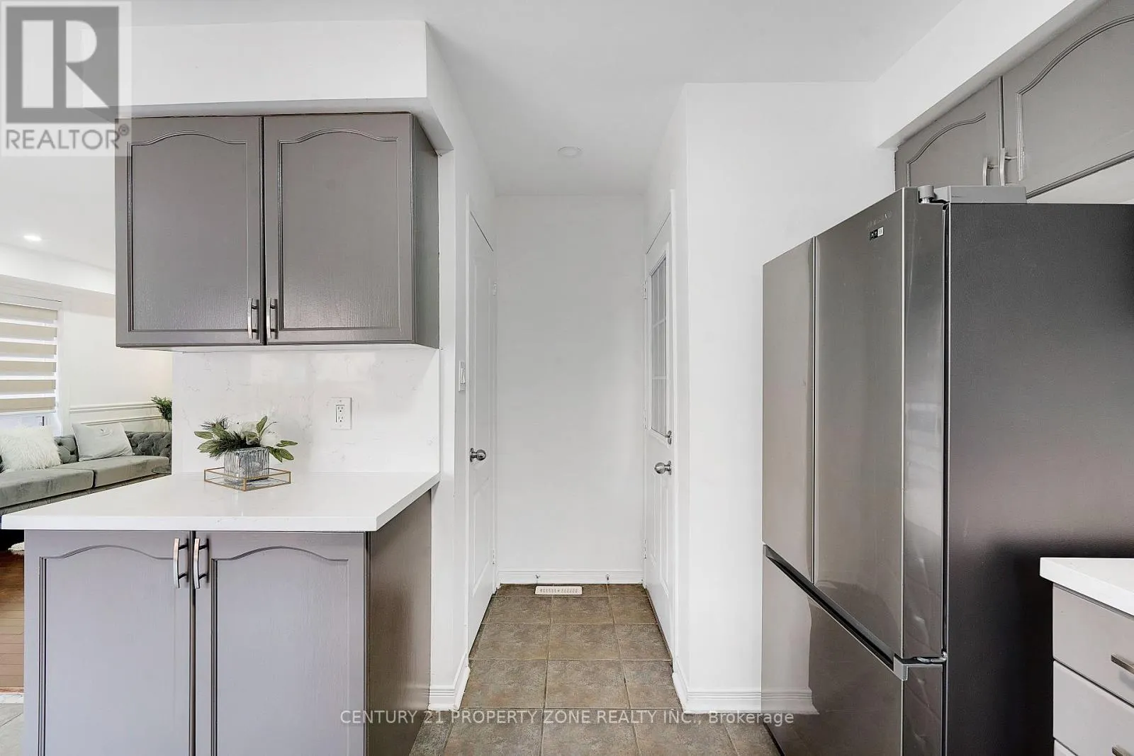 84 TIDELAND DRIVE