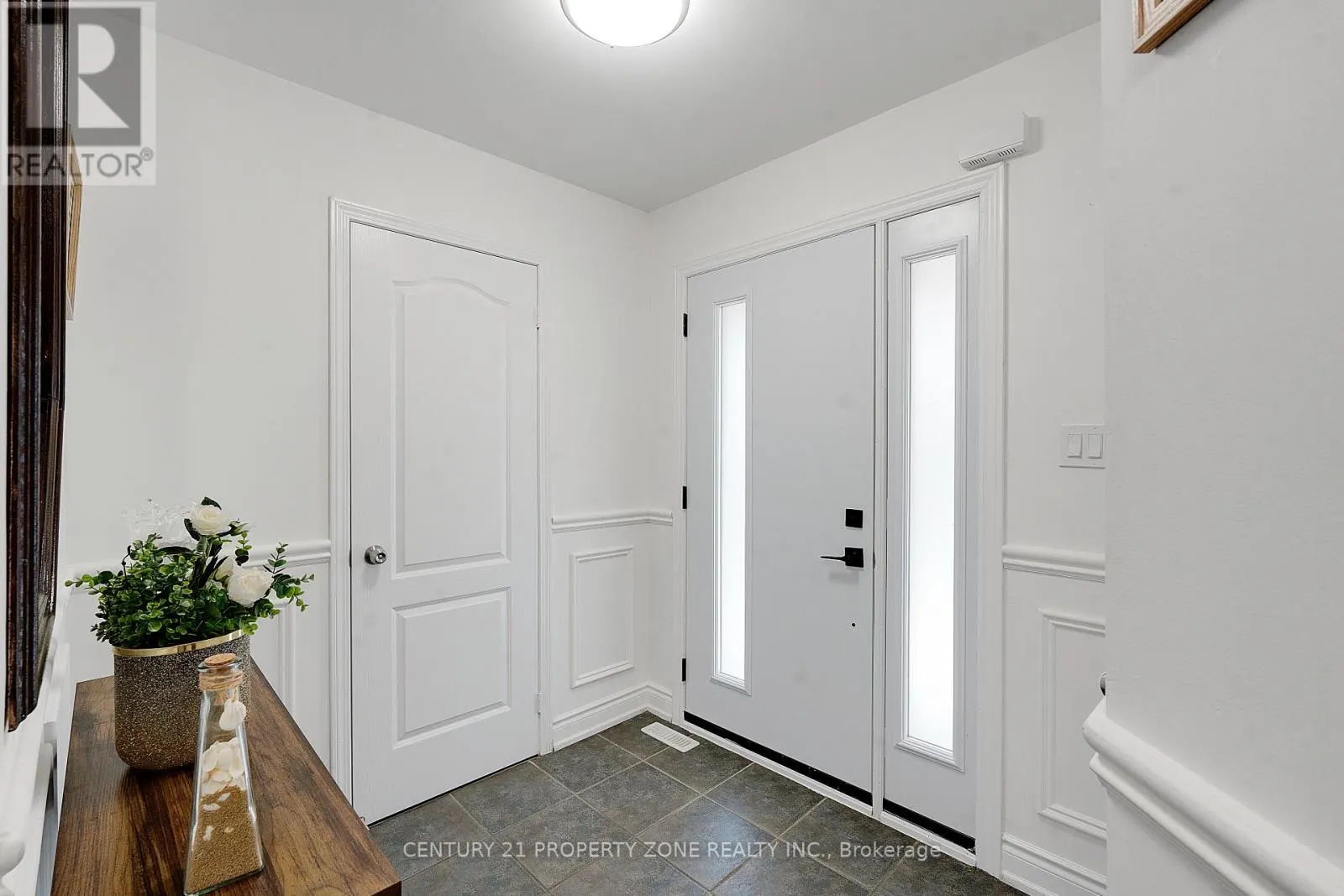 84 TIDELAND DRIVE