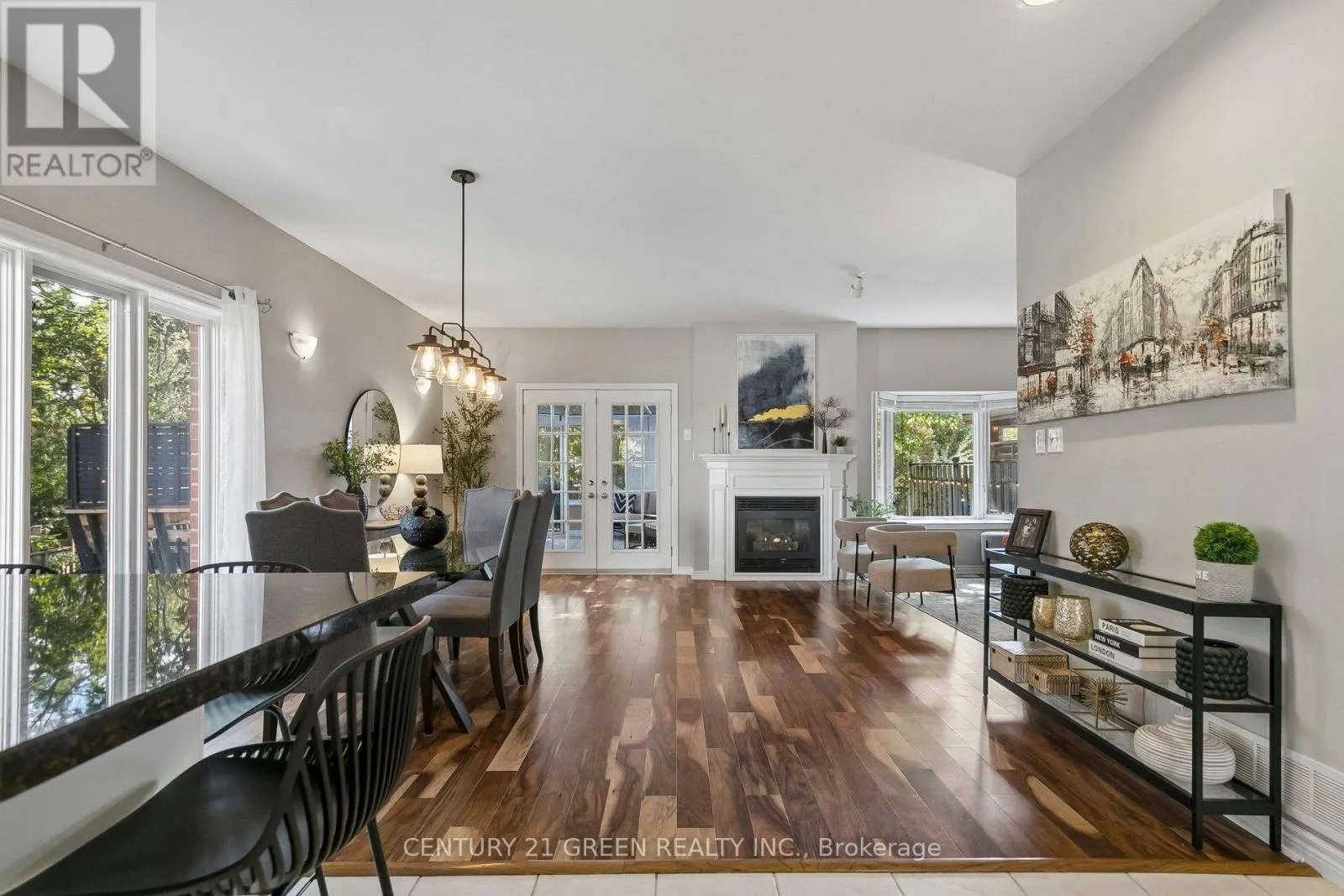 2024 GROVETREE LANE