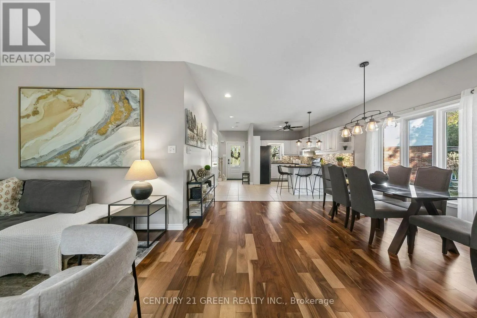 2024 GROVETREE LANE