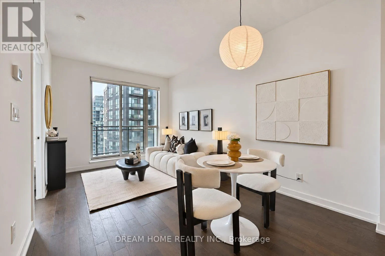 4003 - 4011 BRICKSTONE MEWS