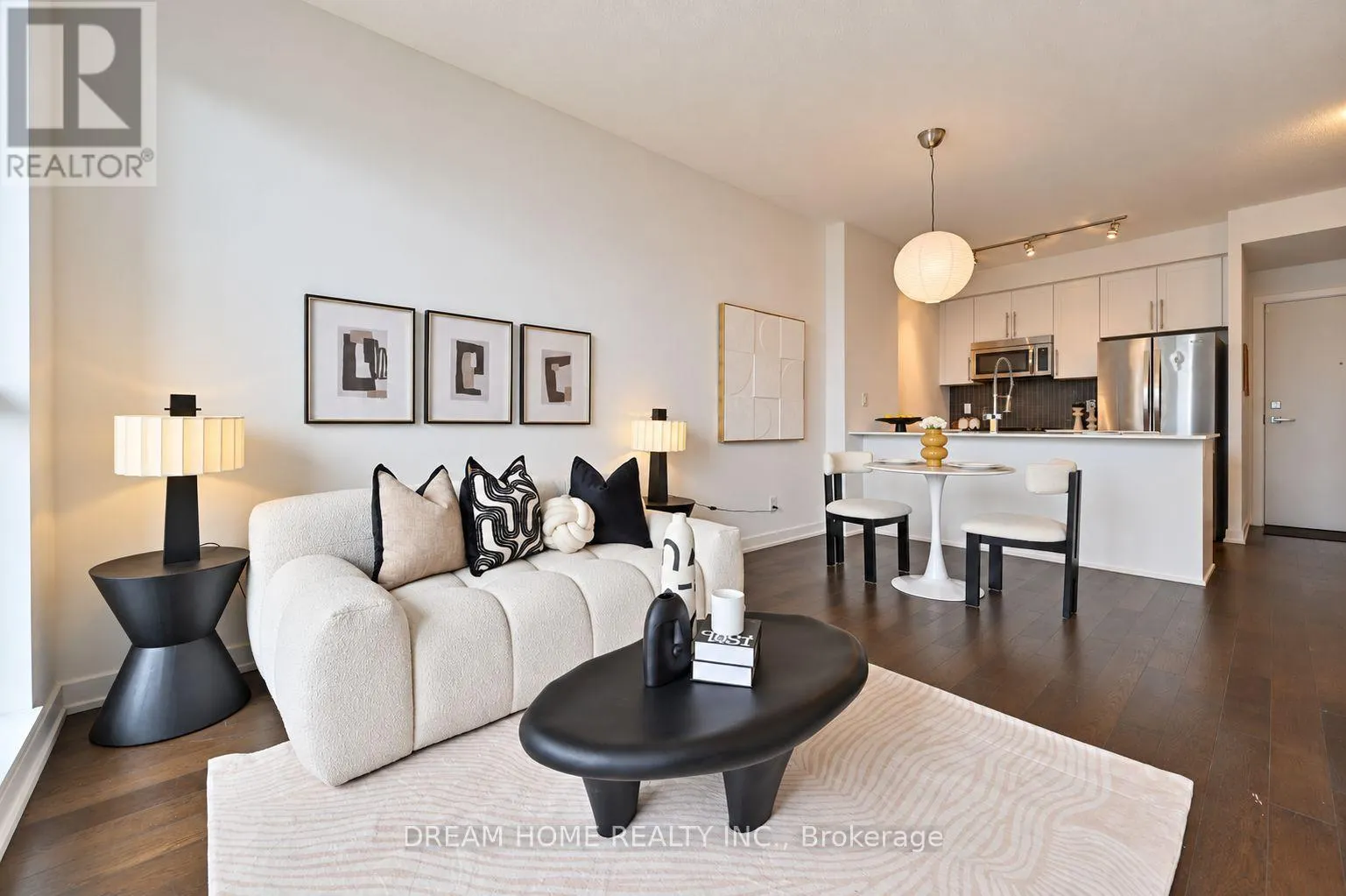 4003 - 4011 BRICKSTONE MEWS