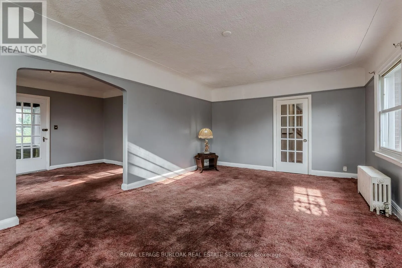 2104 EMERALD CRESCENT