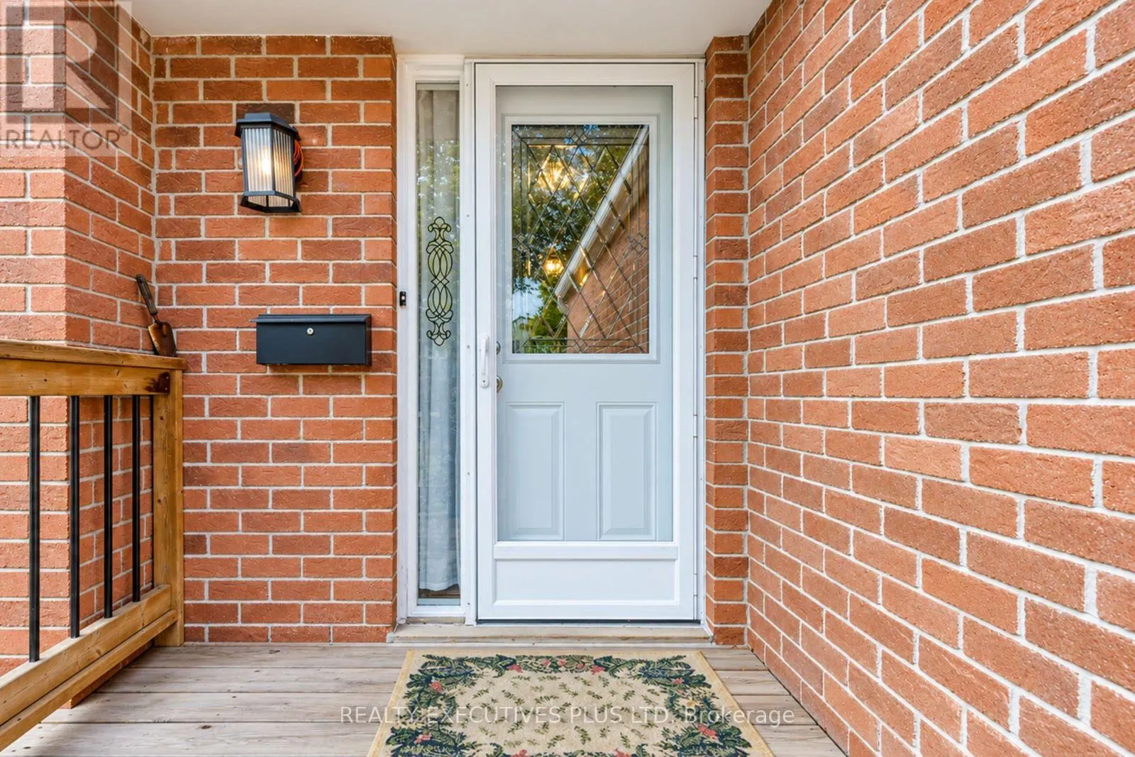 15 MANGROVE ROAD