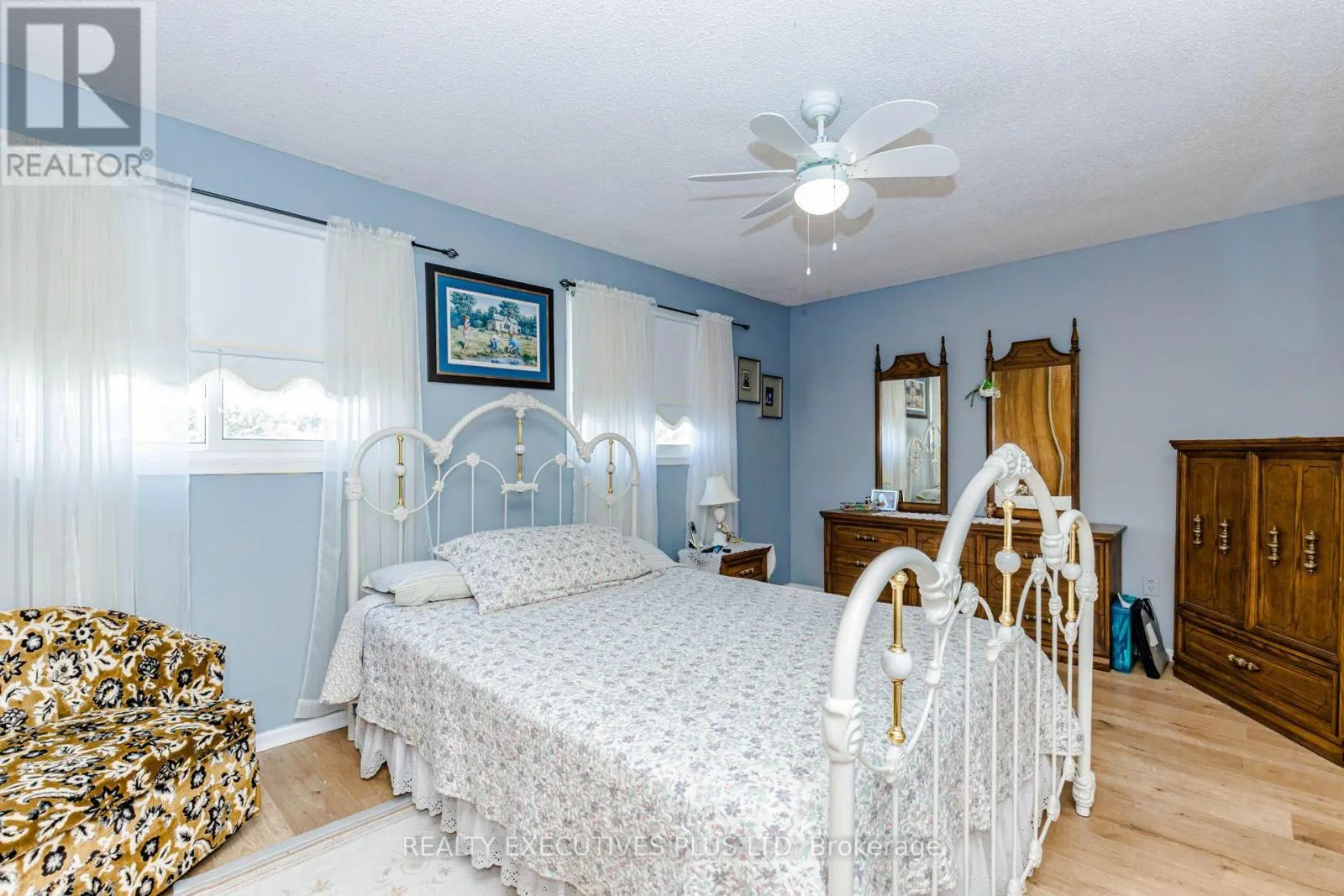 15 MANGROVE ROAD