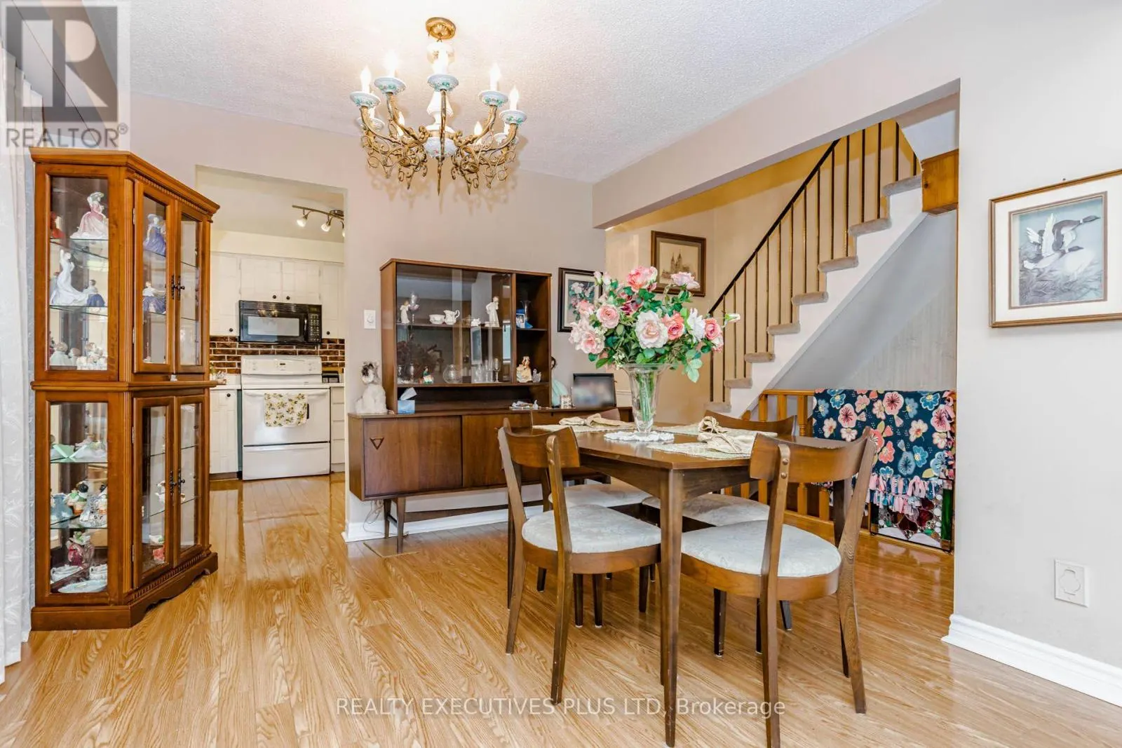 15 MANGROVE ROAD