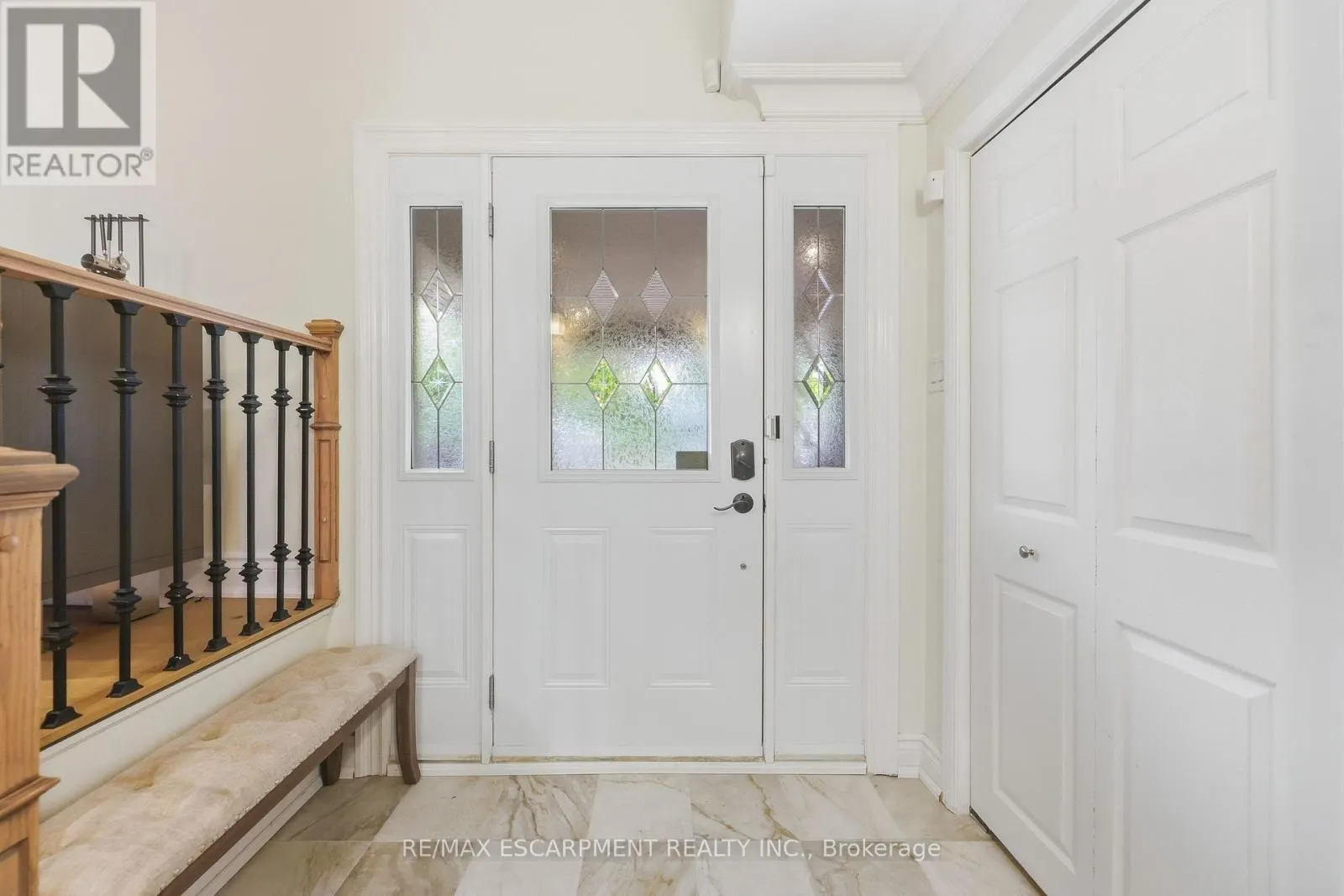 134 FAIRWOOD PLACE W