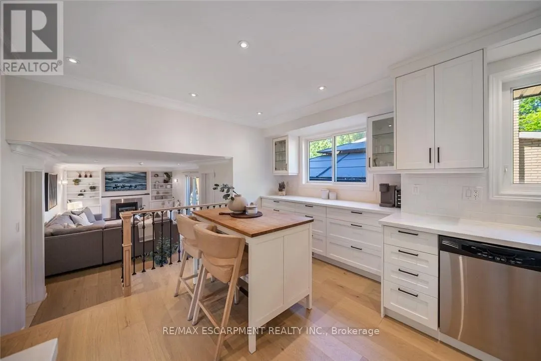 134 FAIRWOOD PLACE W