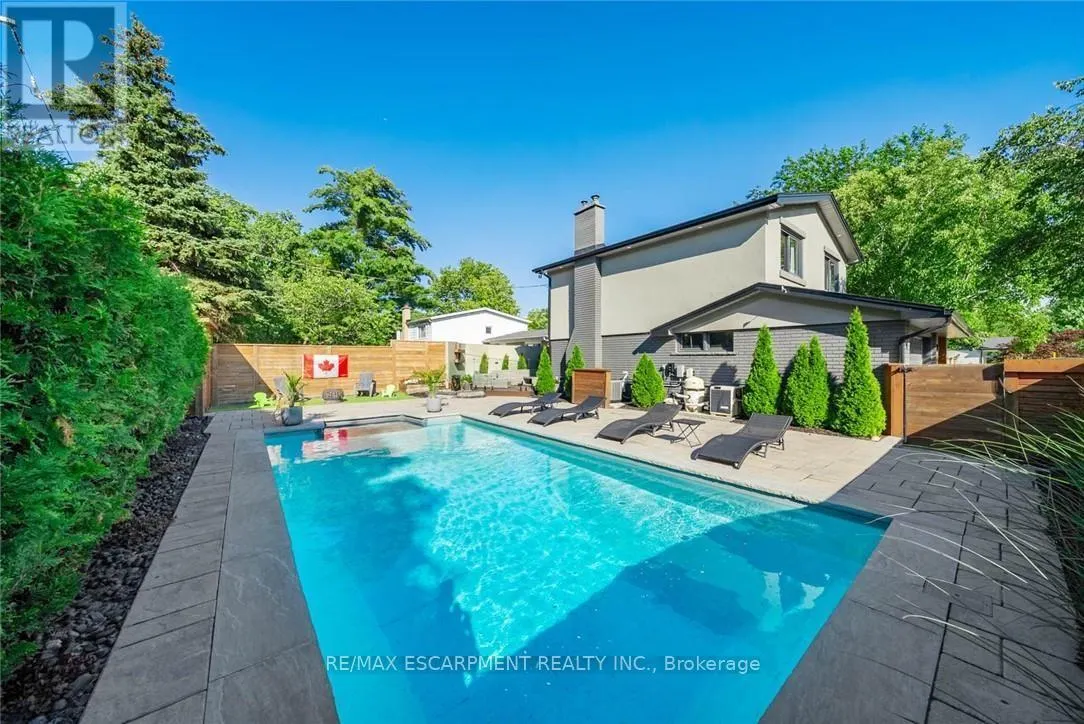 134 FAIRWOOD PLACE W