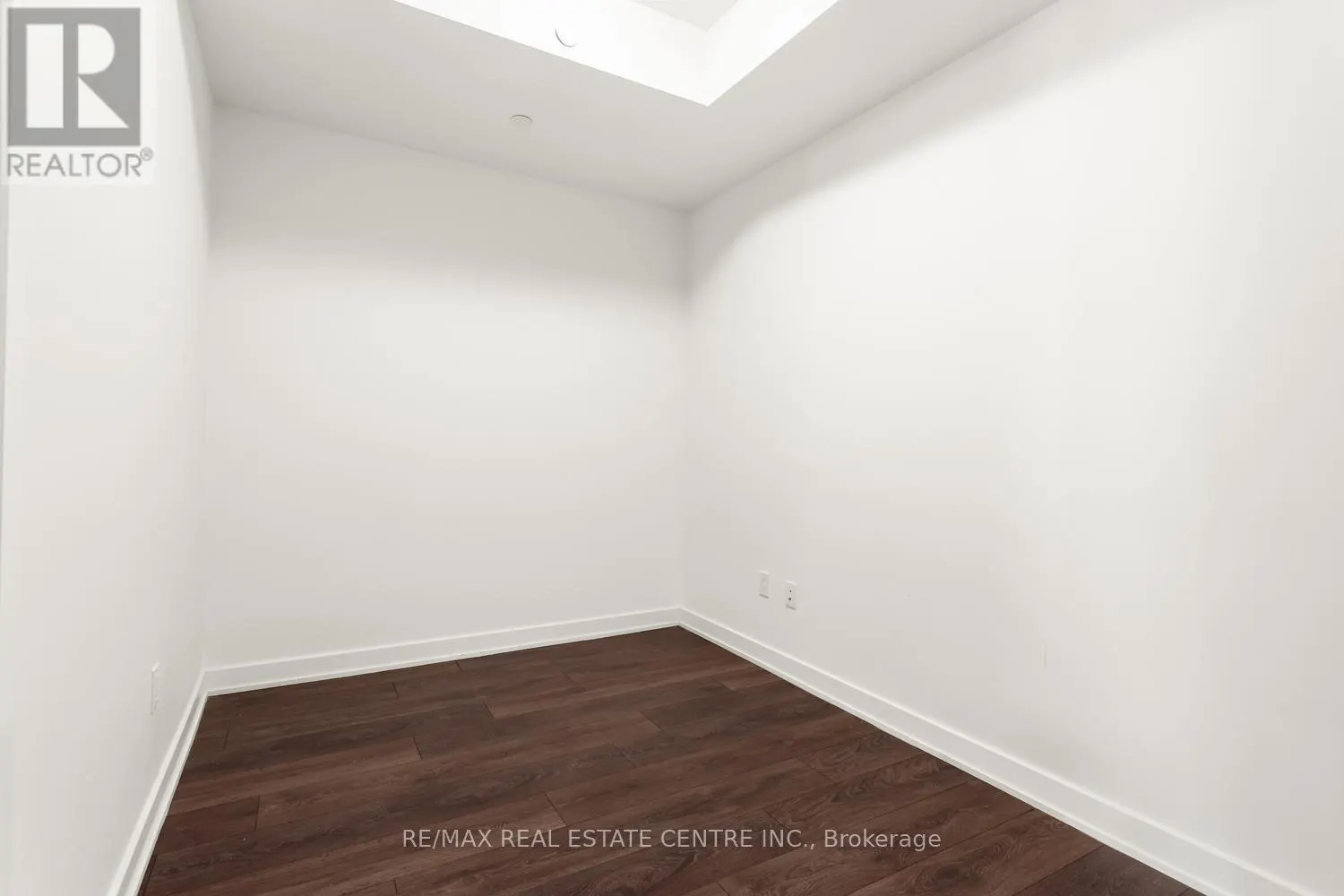 1009 - 4655 GLEN ERIN DRIVE E