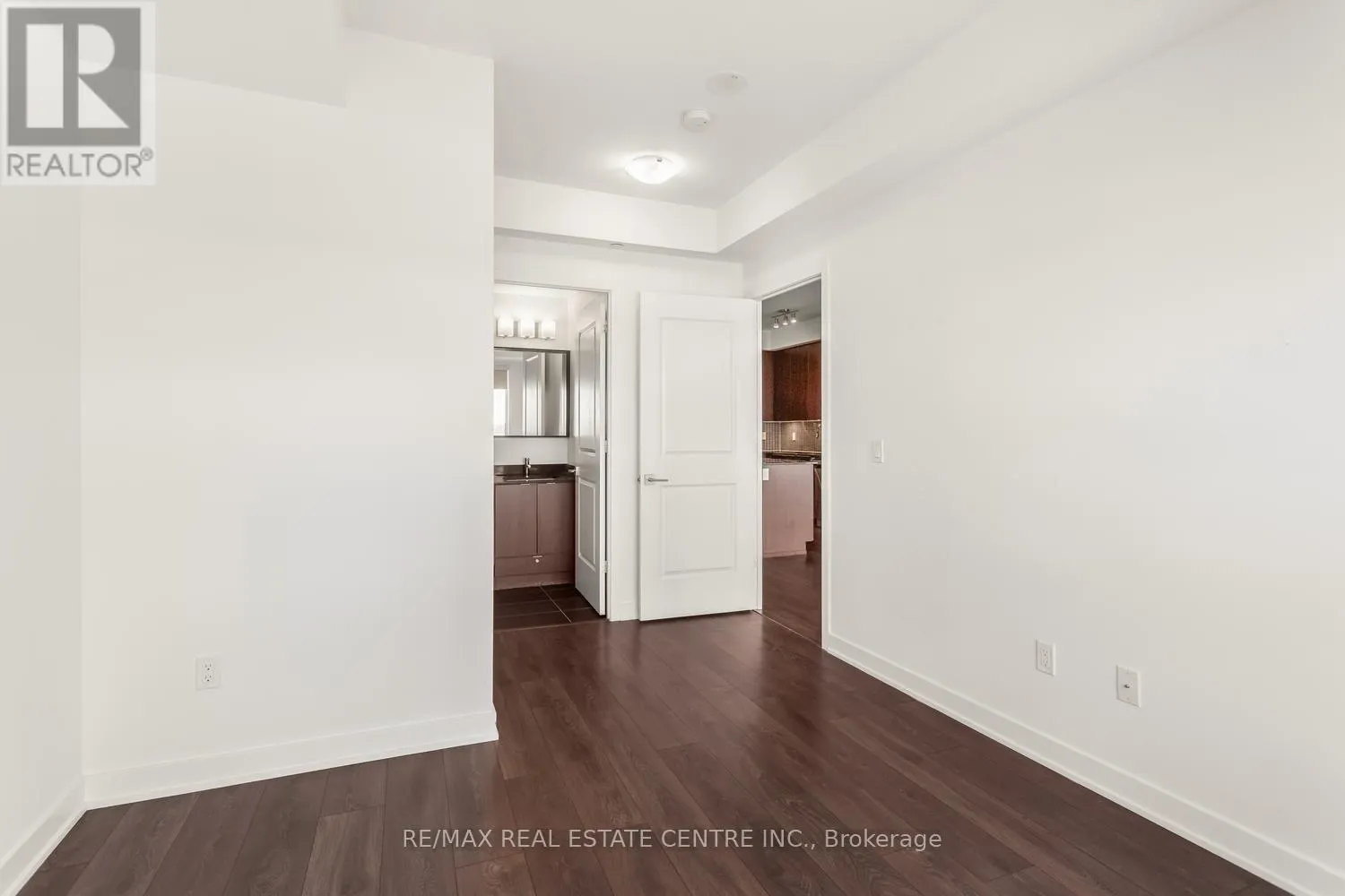 1009 - 4655 GLEN ERIN DRIVE E