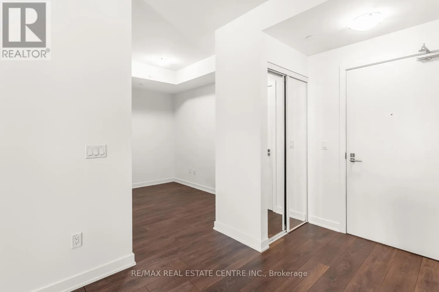1009 - 4655 GLEN ERIN DRIVE E