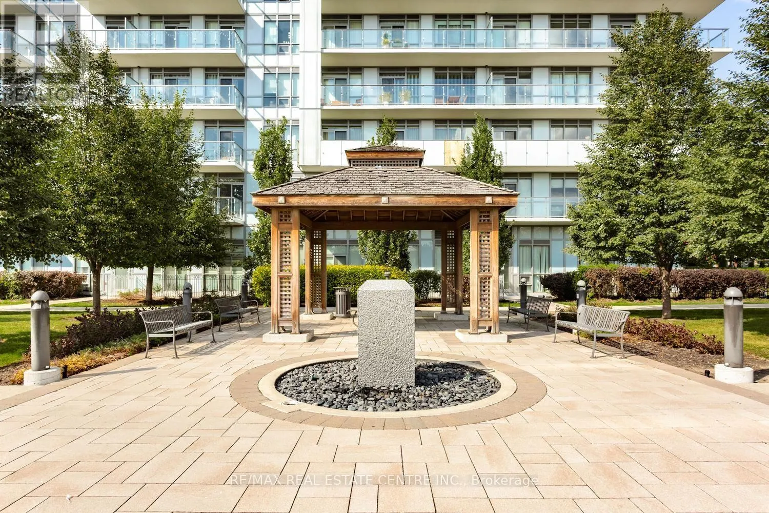 1009 - 4655 GLEN ERIN DRIVE E
