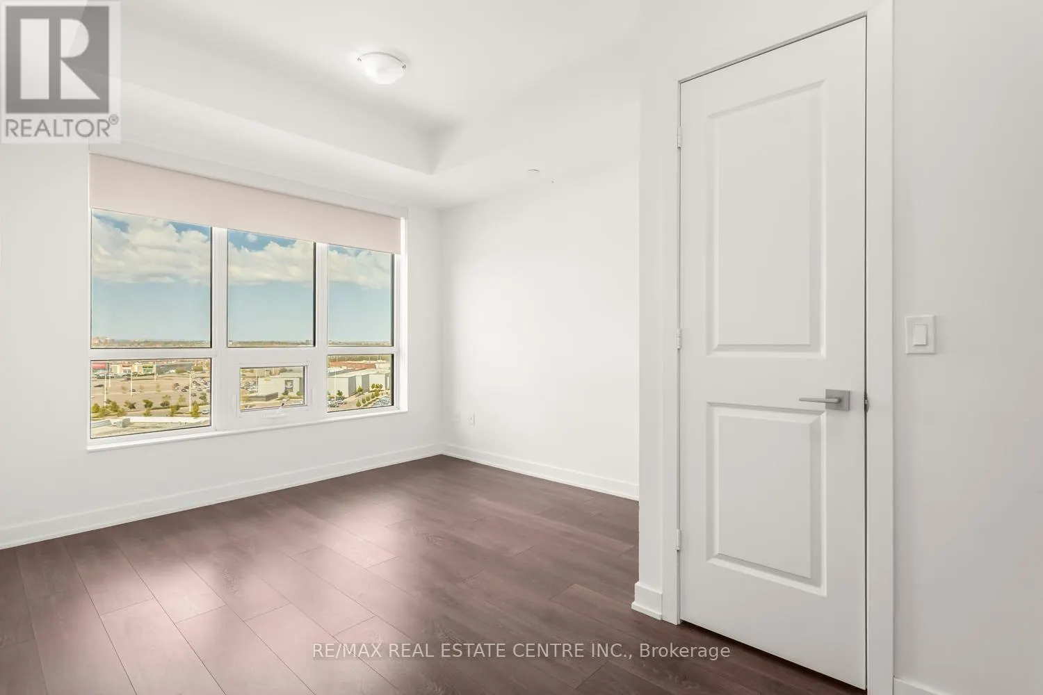 1009 - 4655 GLEN ERIN DRIVE E