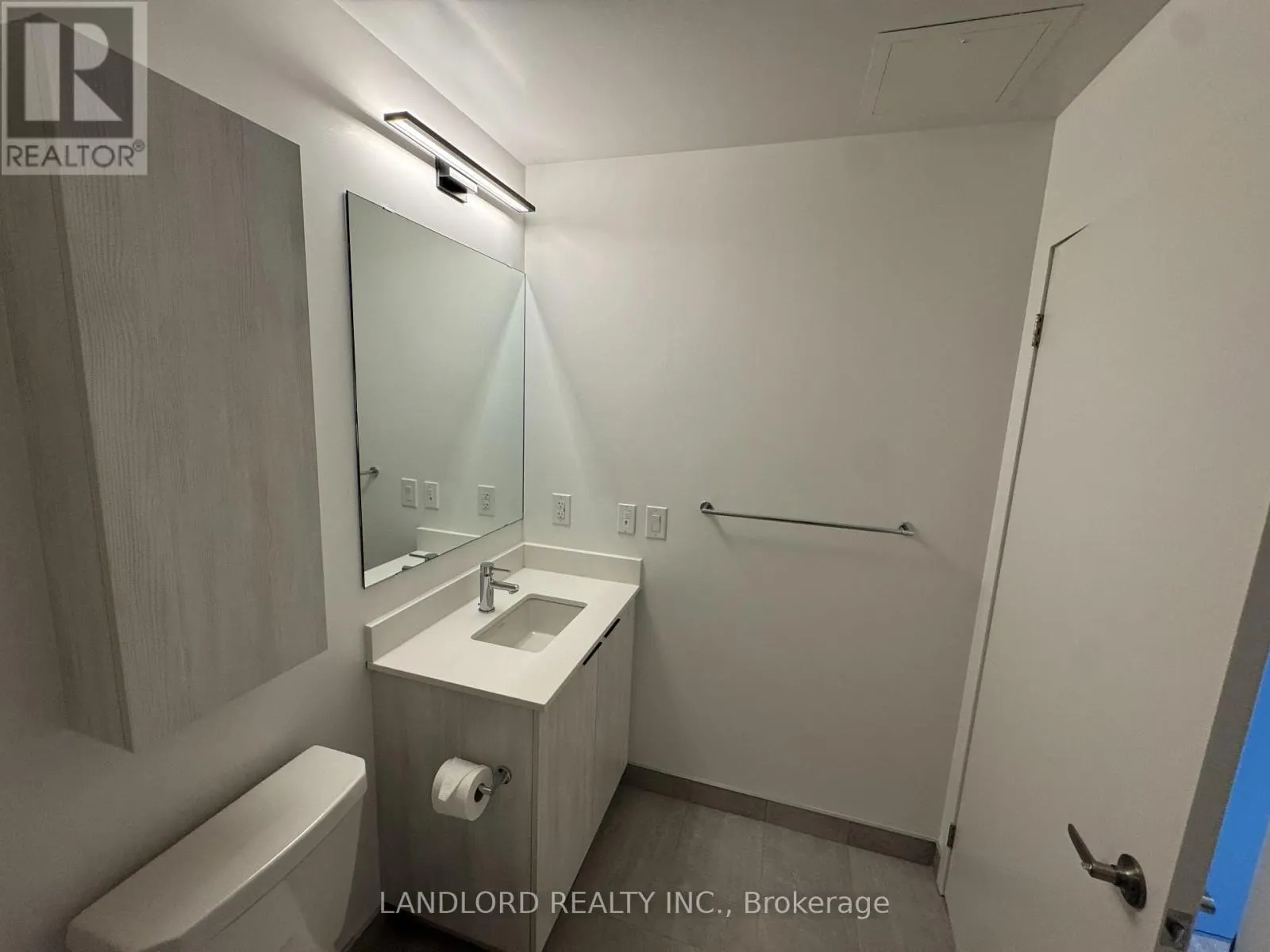 321 - 2485 EGLINTON AVENUE W