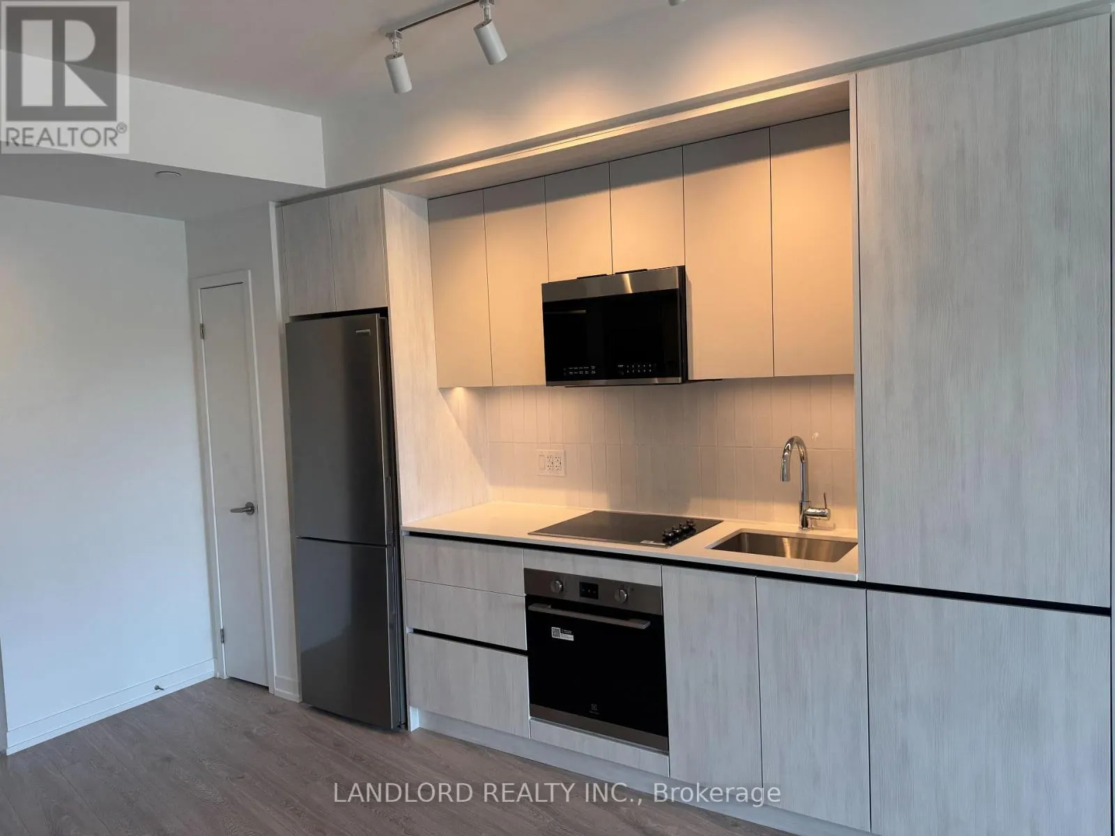 321 - 2485 EGLINTON AVENUE W