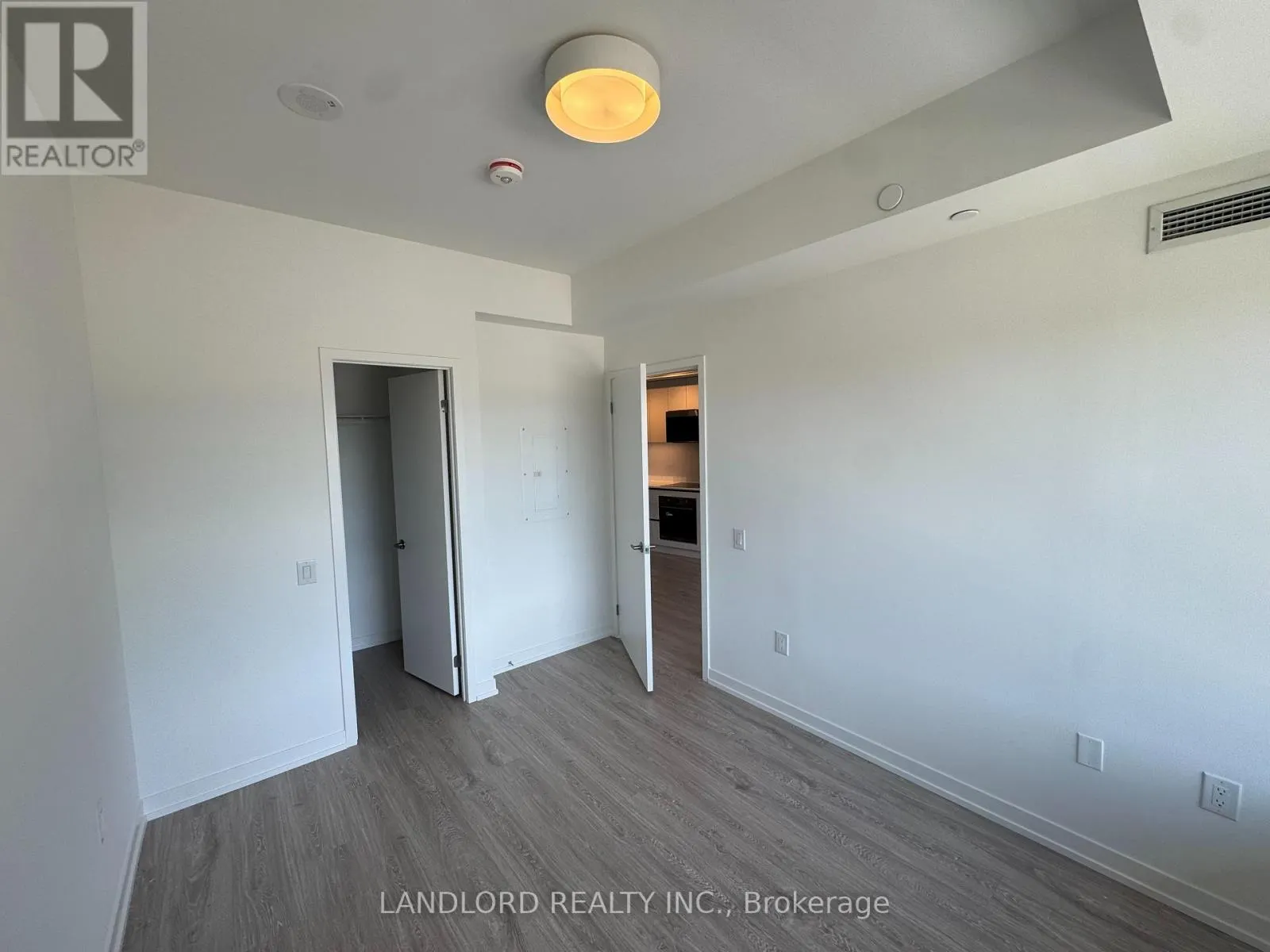 321 - 2485 EGLINTON AVENUE W