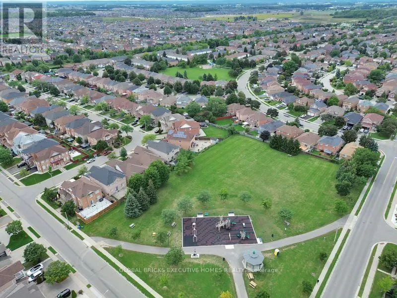 122 PAPPAIN CRESCENT