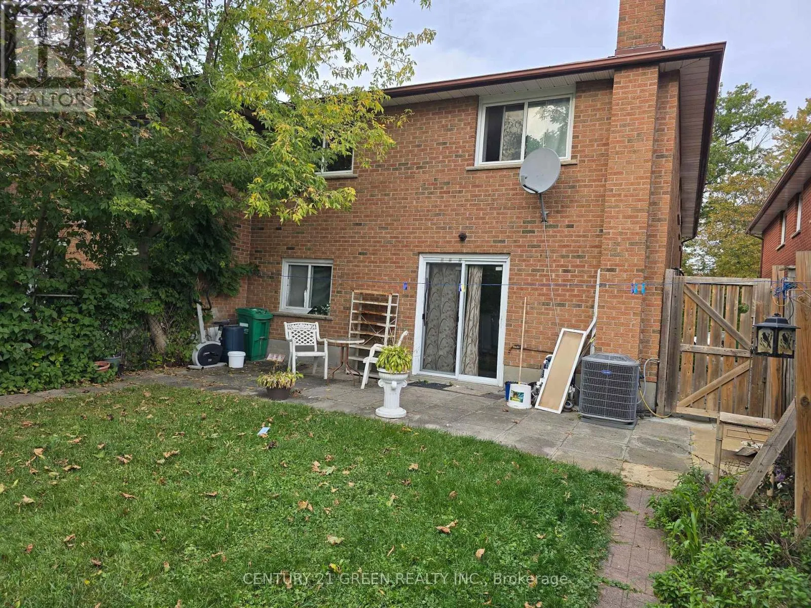18 CURTIS DRIVE