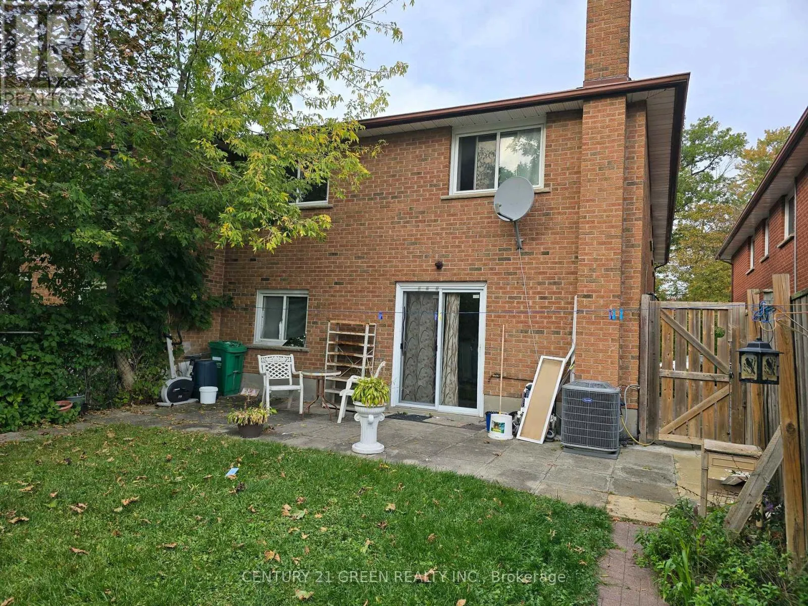 18 CURTIS DRIVE