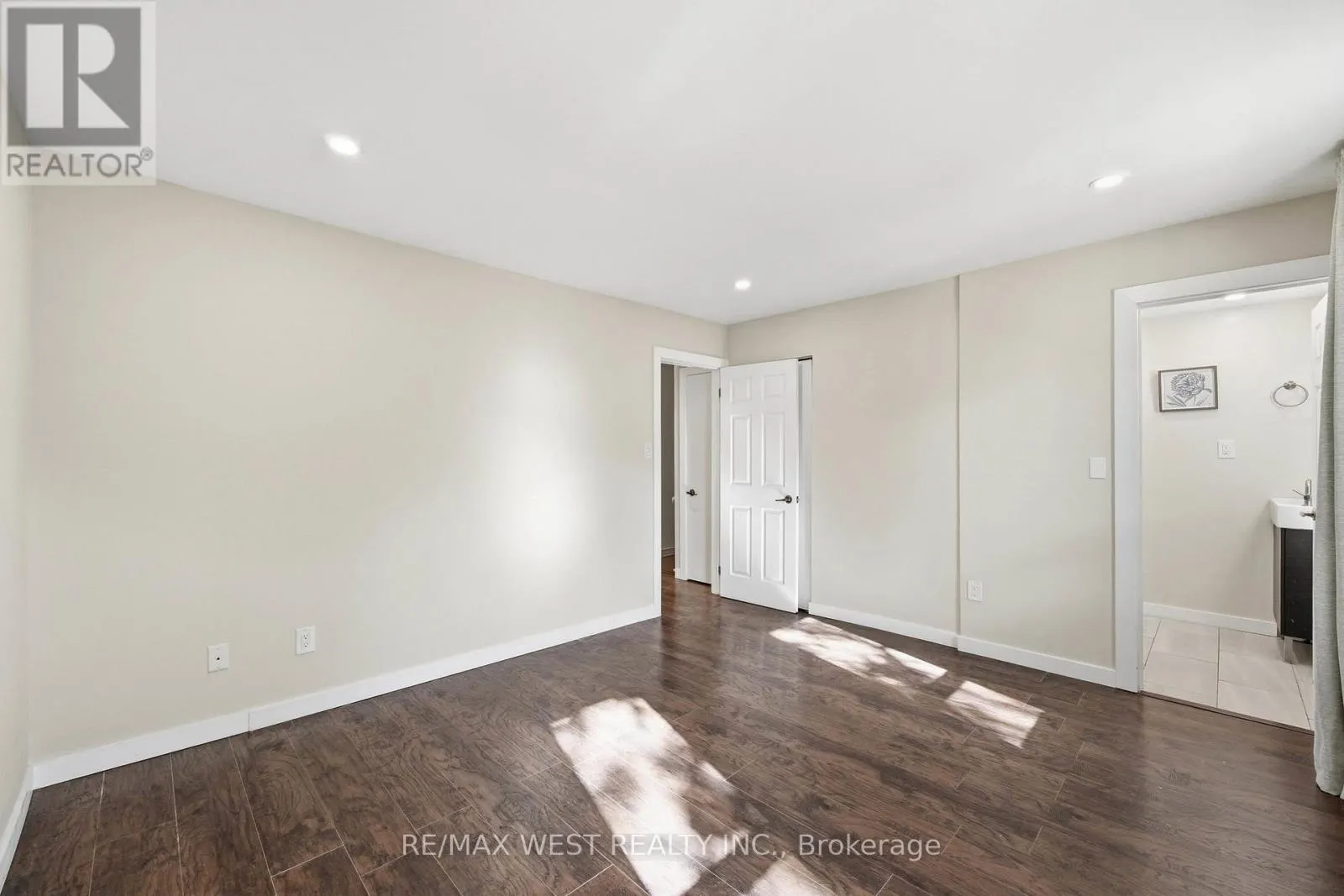113 - 5475 LAKESHORE ROAD