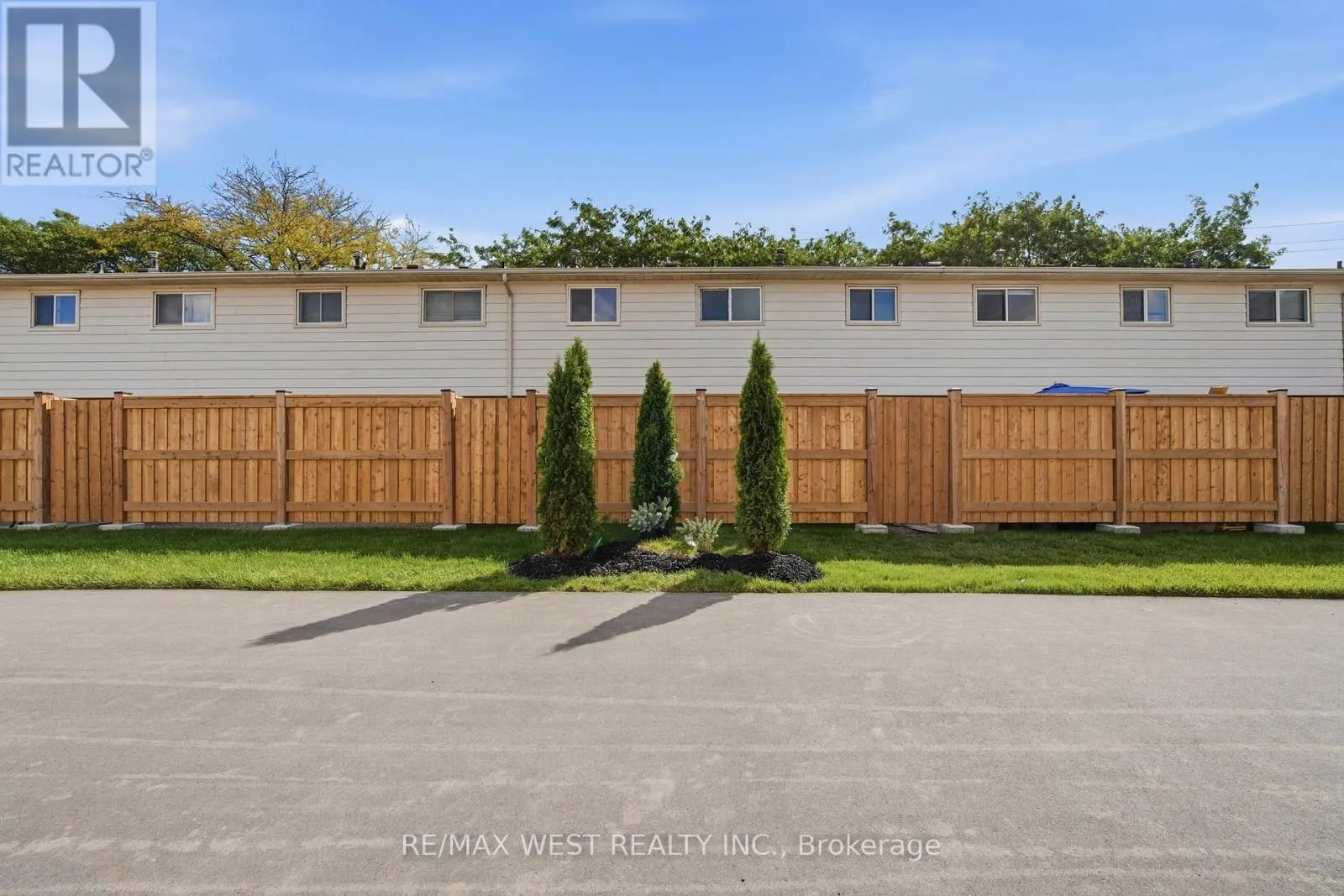 113 - 5475 LAKESHORE ROAD