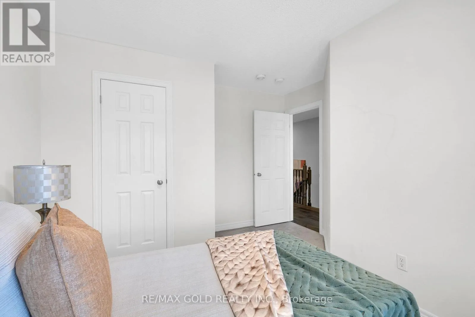617 MOCKRIDGE TERRACE