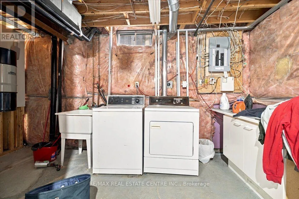 22 BIRCHWAY PLACE