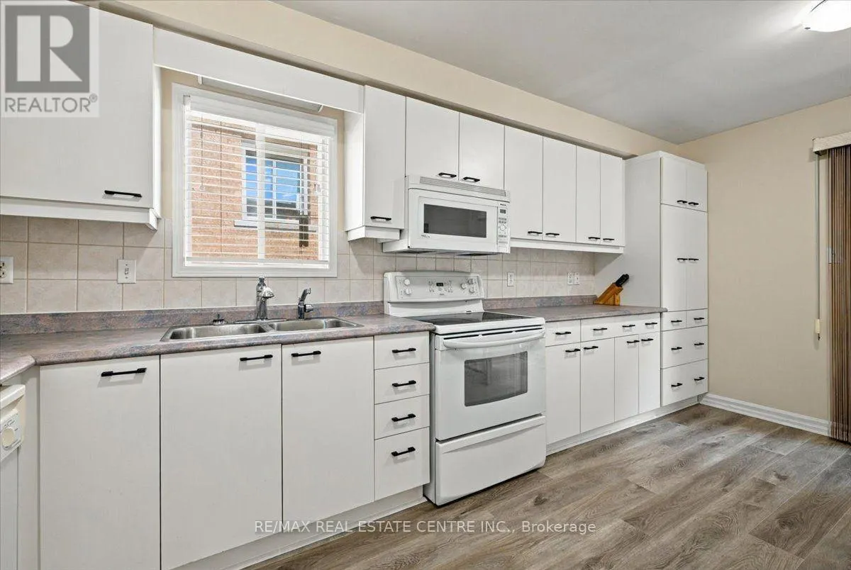 22 BIRCHWAY PLACE