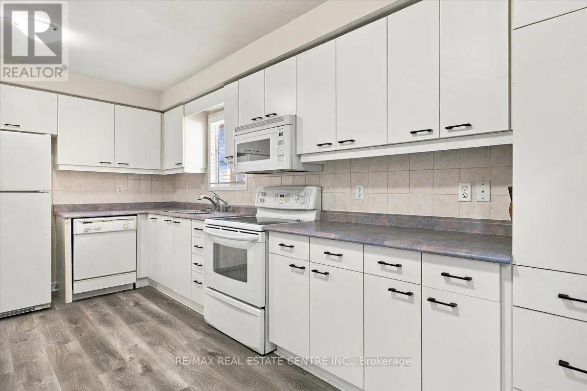22 BIRCHWAY PLACE