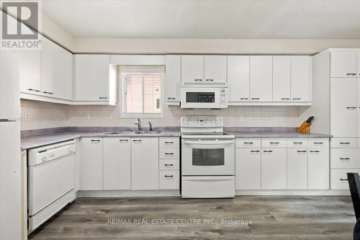 22 BIRCHWAY PLACE
