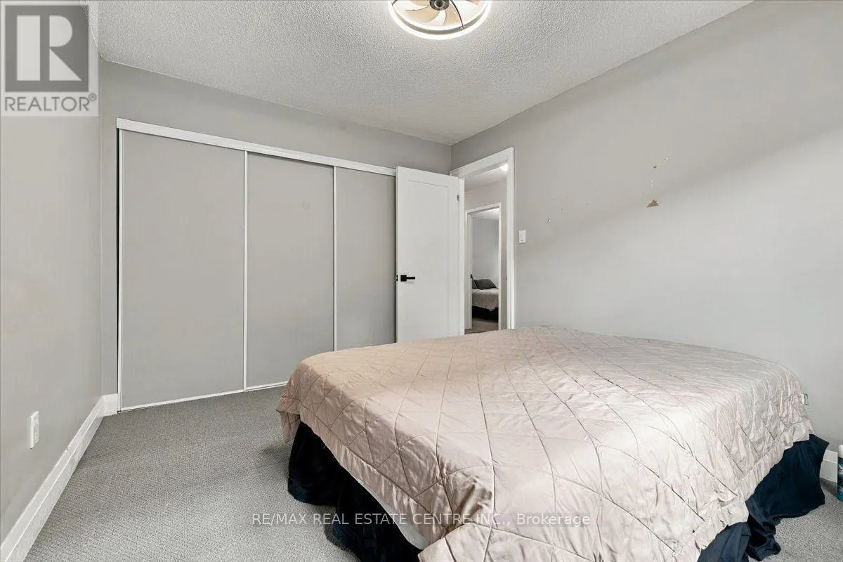 22 BIRCHWAY PLACE