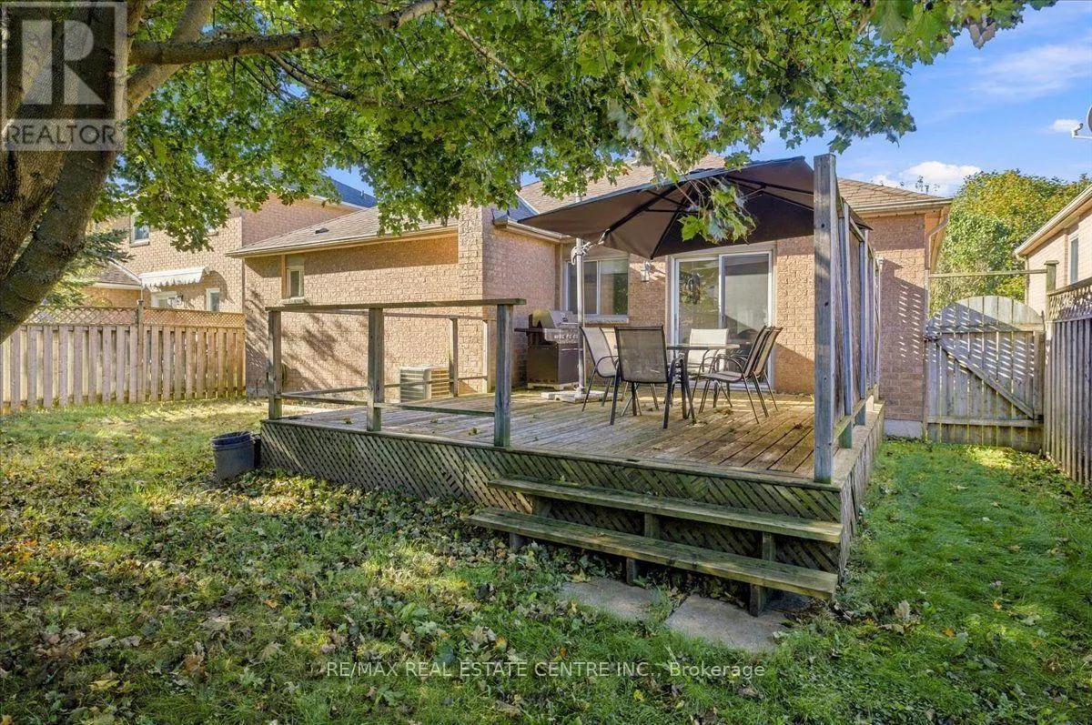 22 BIRCHWAY PLACE