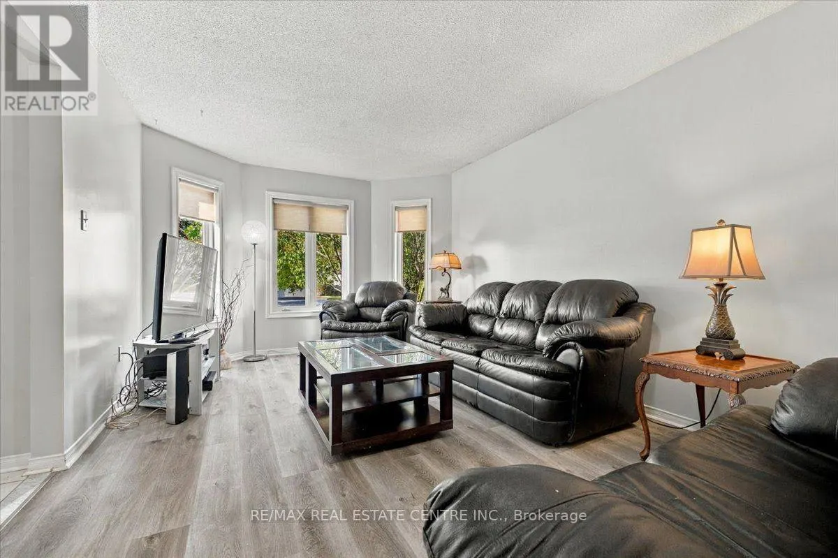22 BIRCHWAY PLACE