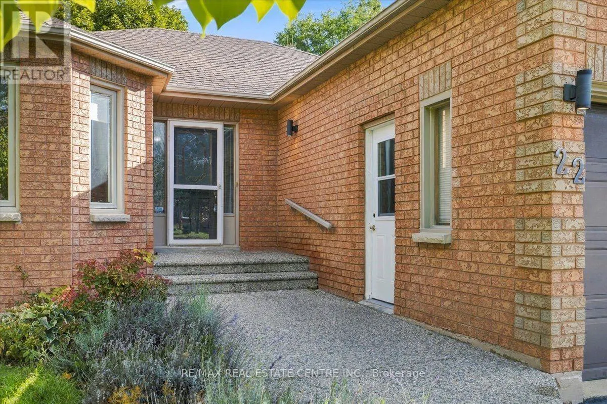 22 BIRCHWAY PLACE