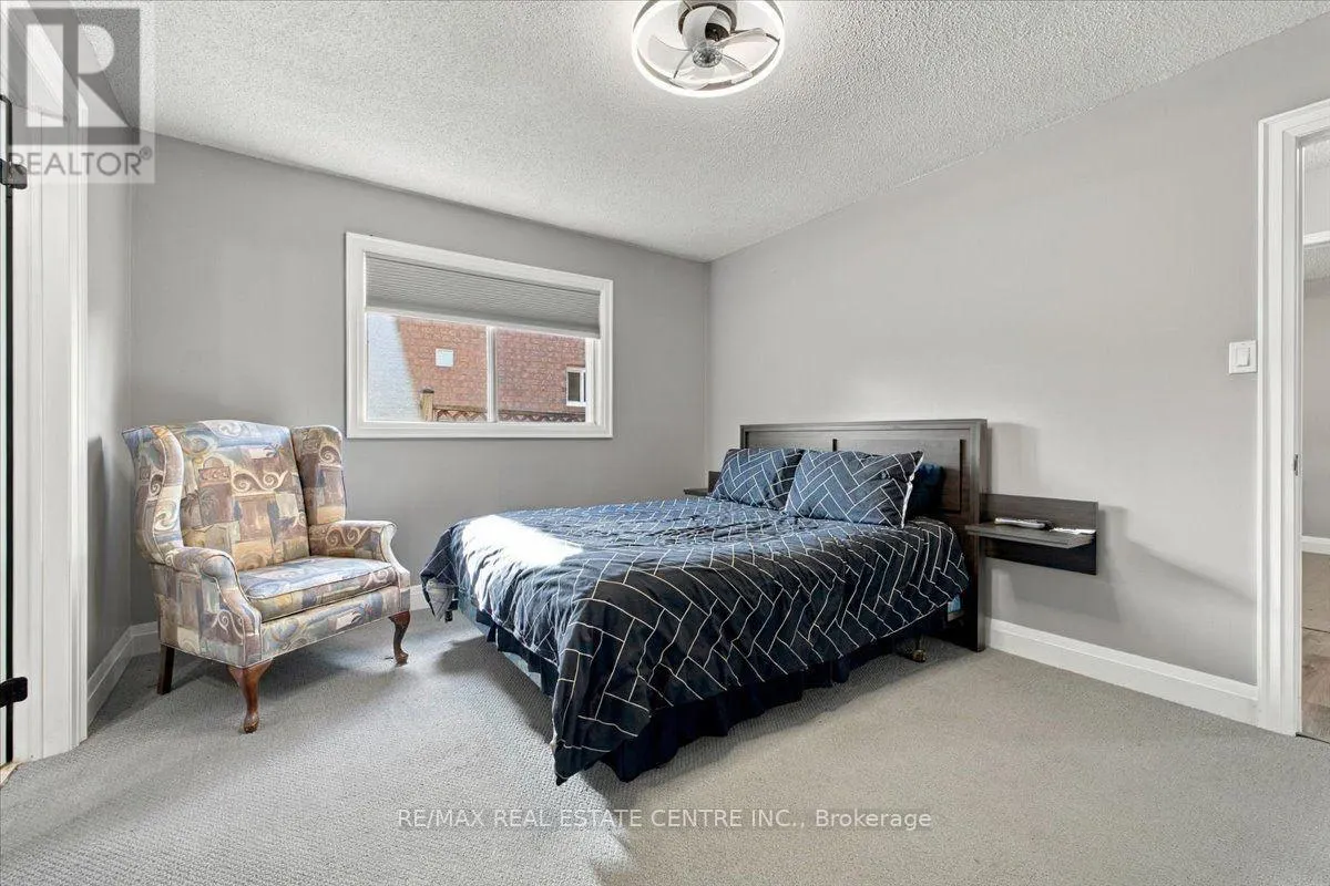 22 BIRCHWAY PLACE