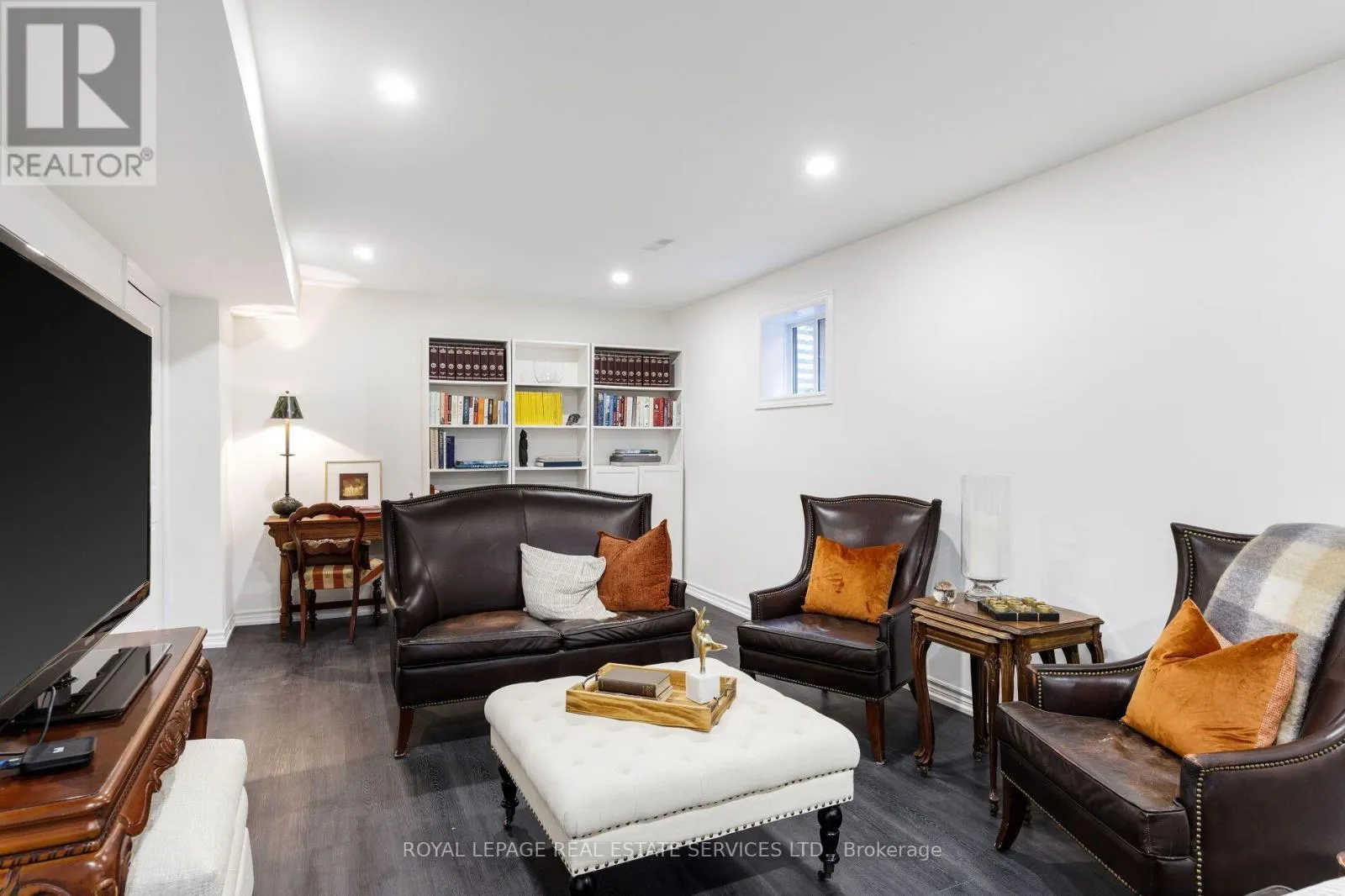 51 SKIPPER LANE