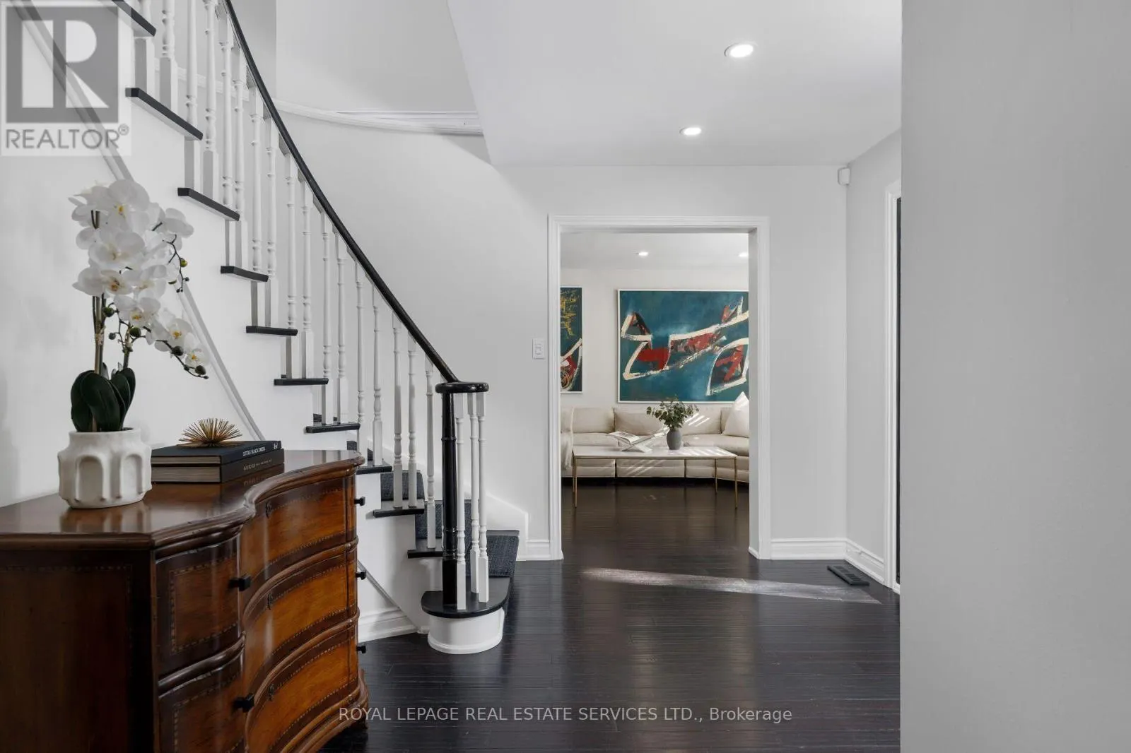 51 SKIPPER LANE