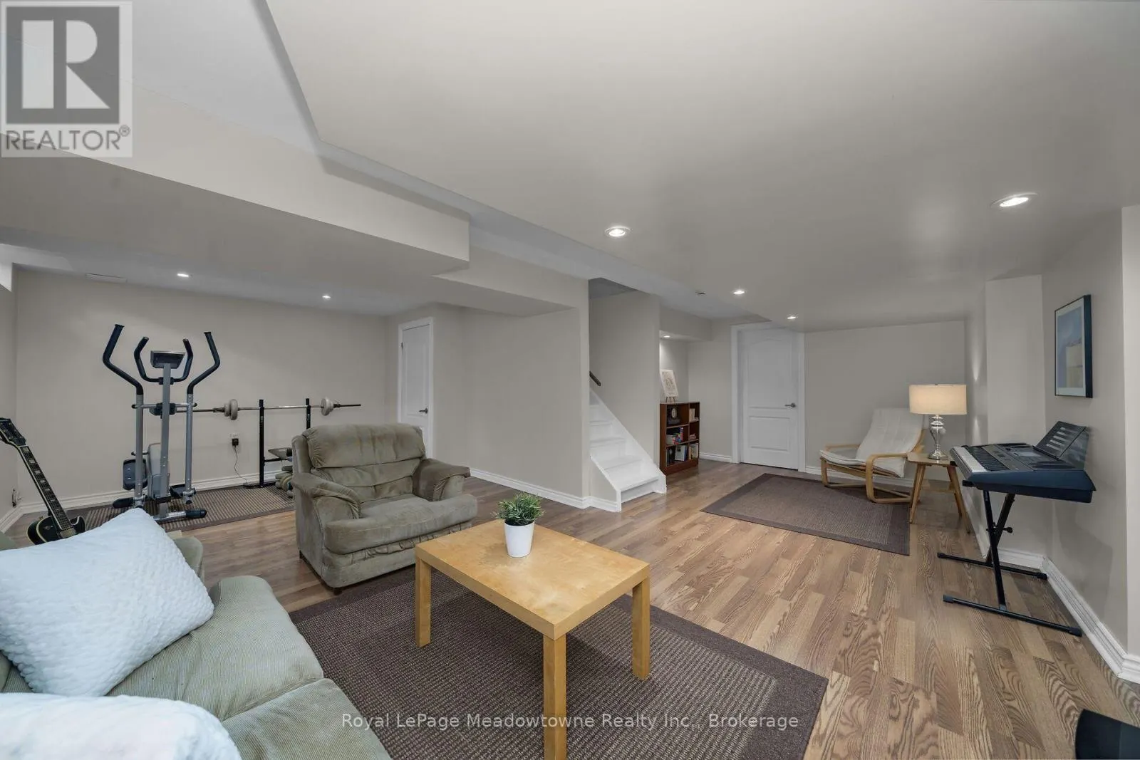 802 STARK CIRCLE