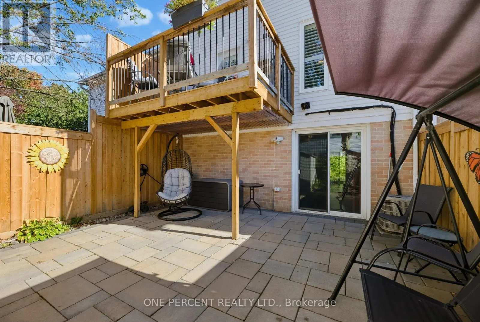 51 COURTLEIGH SQUARE