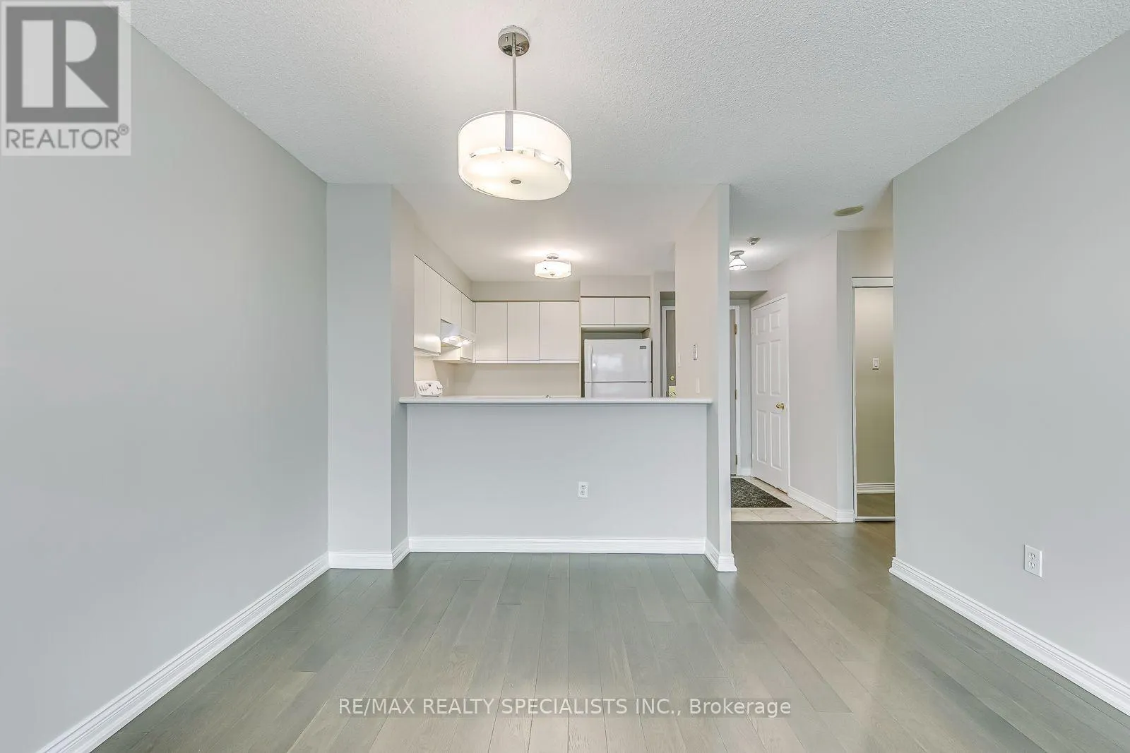 1605 - 2177 BURNHAMTHORPE ROAD W