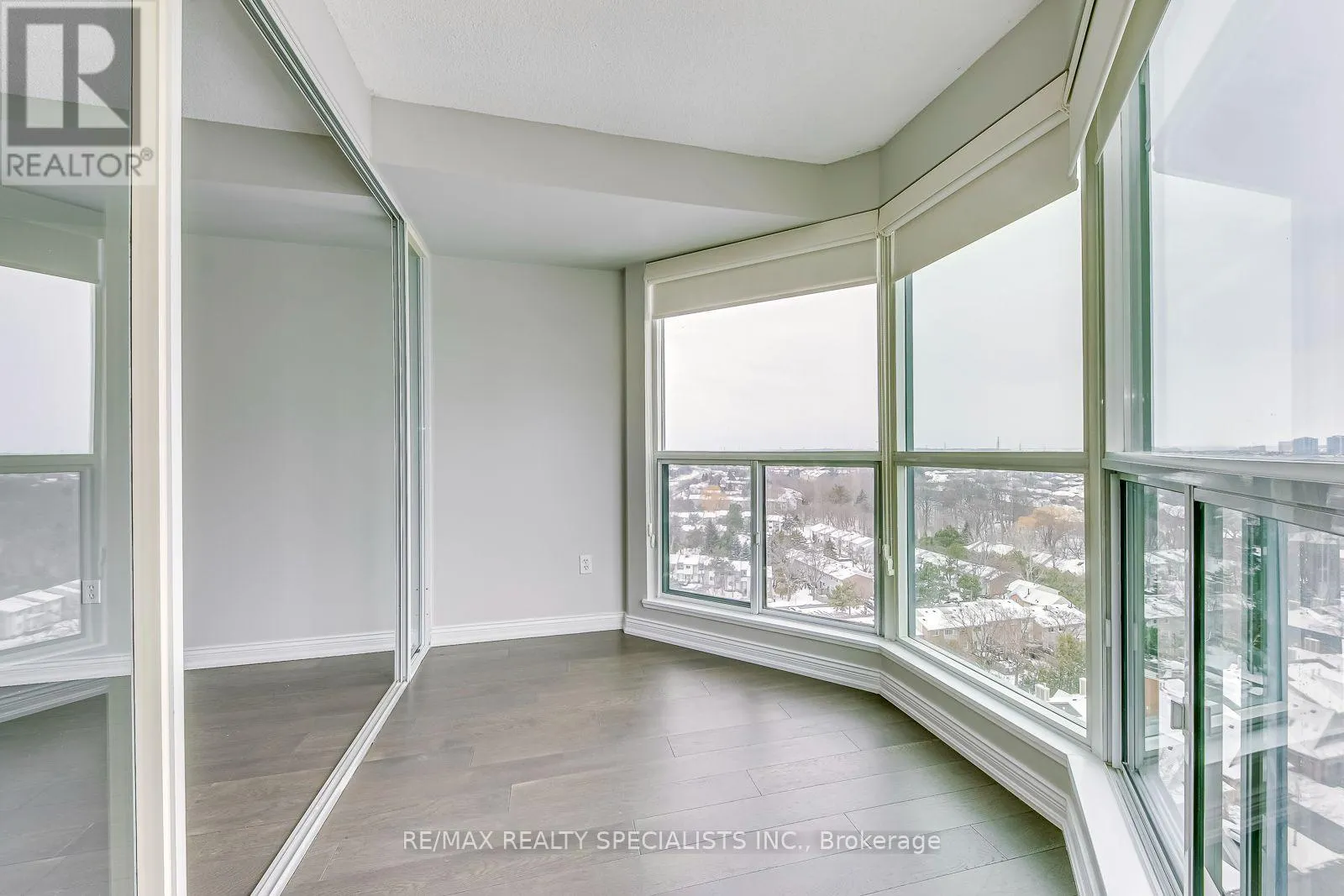 1605 - 2177 BURNHAMTHORPE ROAD W