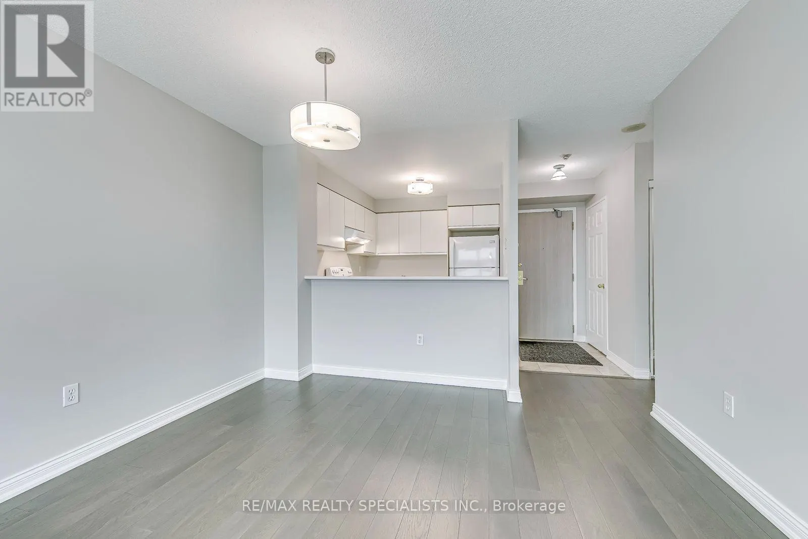 1605 - 2177 BURNHAMTHORPE ROAD W