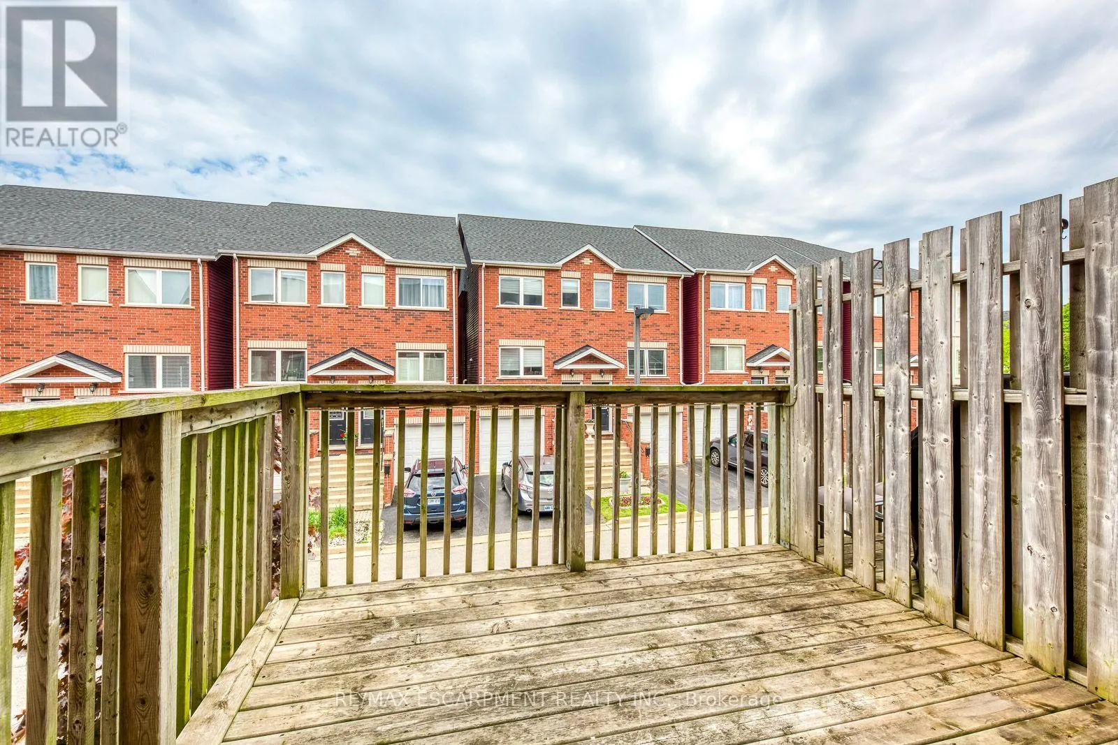 51 - 1751 LAMPMAN AVENUE