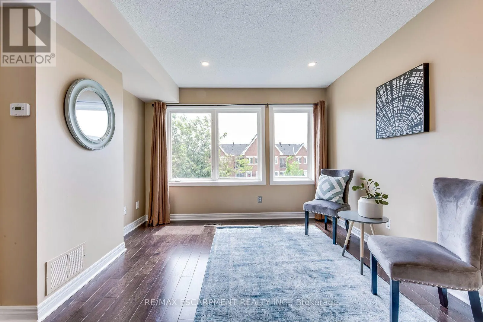 51 - 1751 LAMPMAN AVENUE