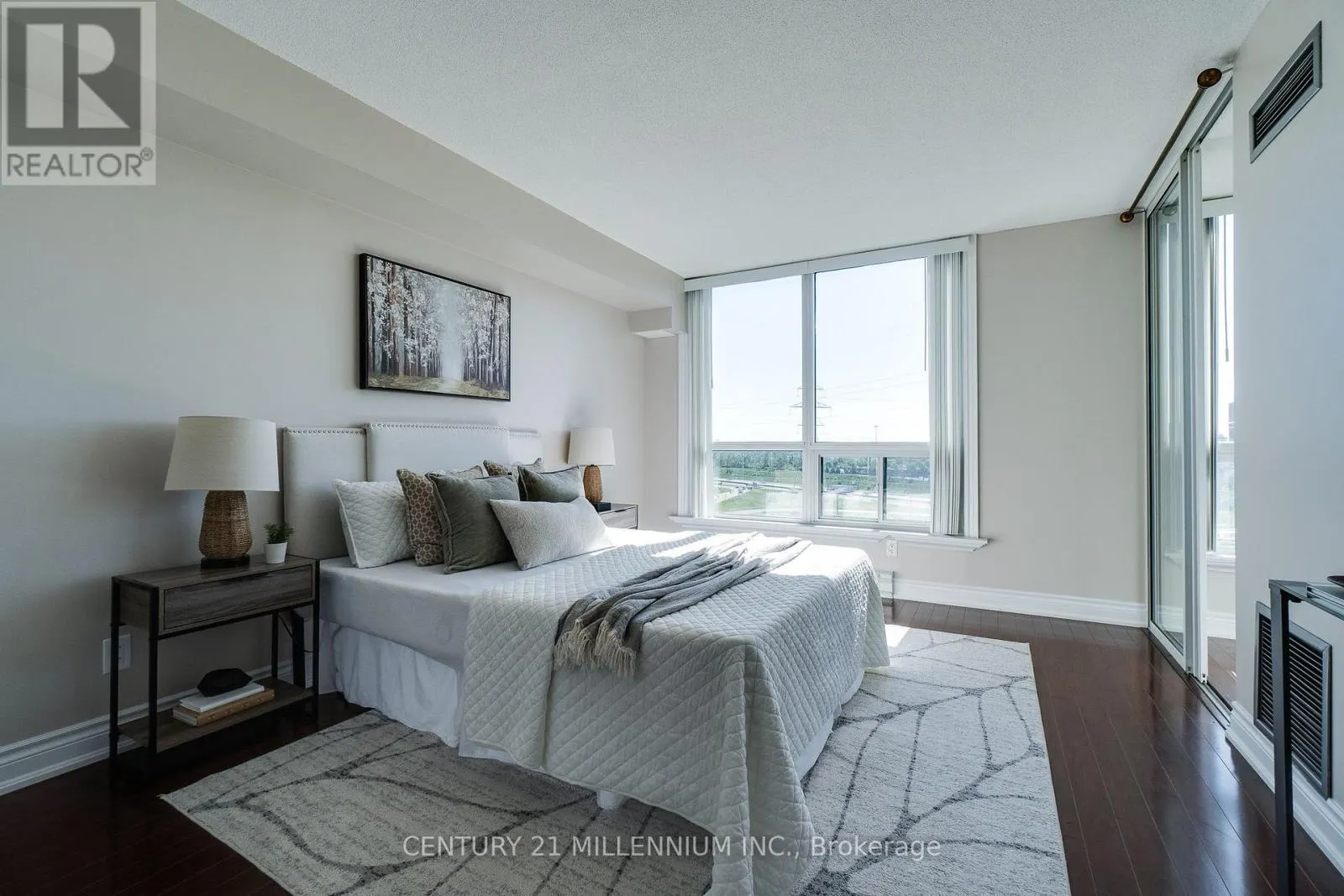 902 - 4450 TUCANA COURT