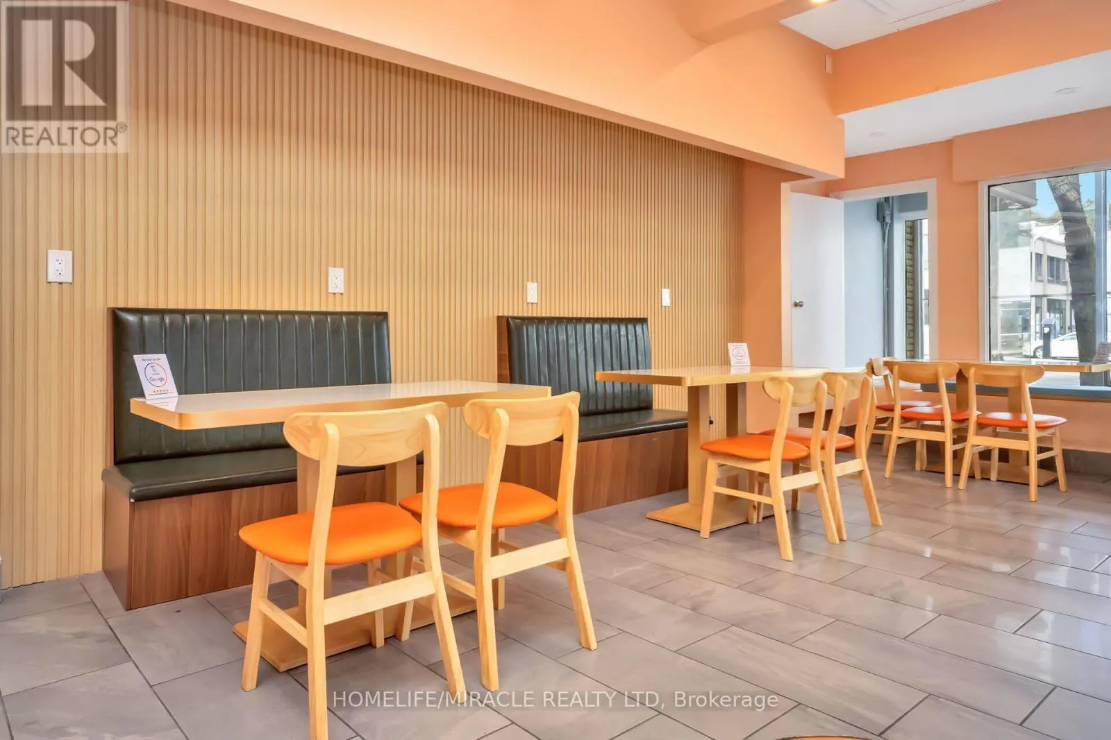259 LAKESHORE ROAD E