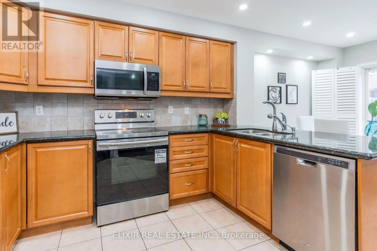 32 TRUMPET VALLEY BOULEVARD