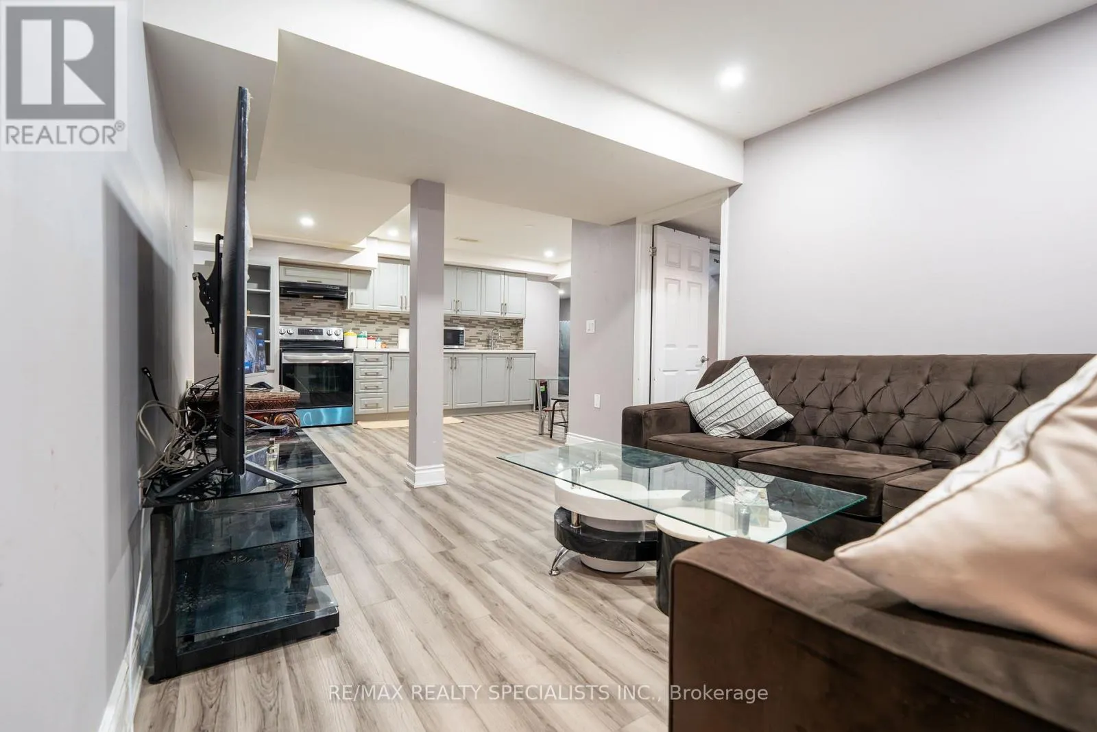 1 BOOTHILL DRIVE