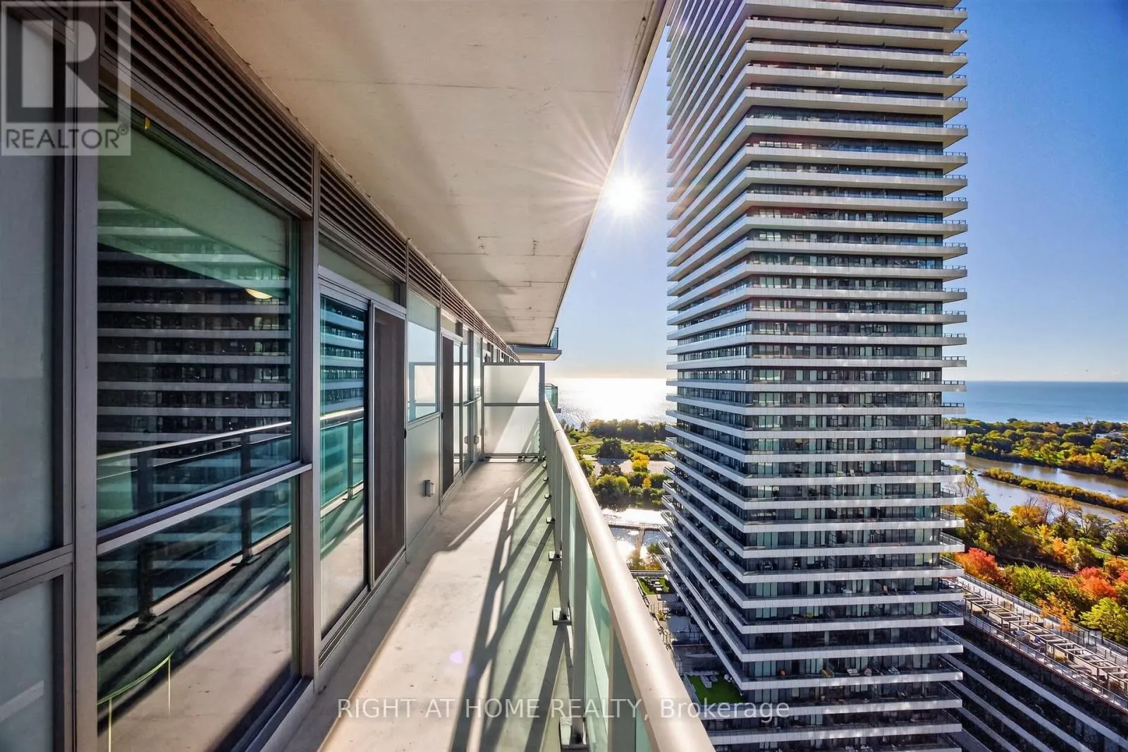 1801 - 33 SHORE BREEZE DRIVE